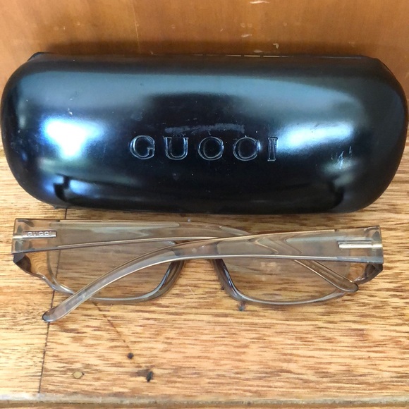 Gucci Glasses - Picture 3 of 6